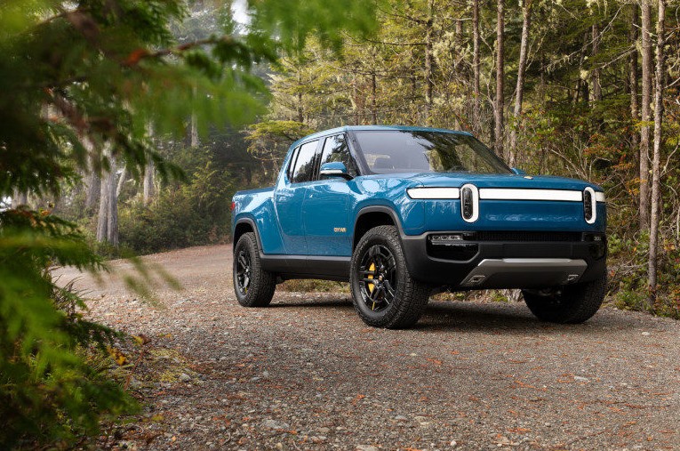 New 2024 Rivian R1T Concept, Redesign, & Price