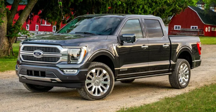 2025 Ford F-150 Lariat Spied and Redesign