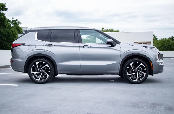 New Mitsubishi Outlander 2025 Release Date, Redesign, and Specs