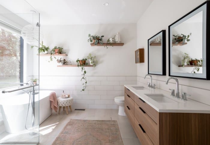 Cozy Scandinavian bathroom