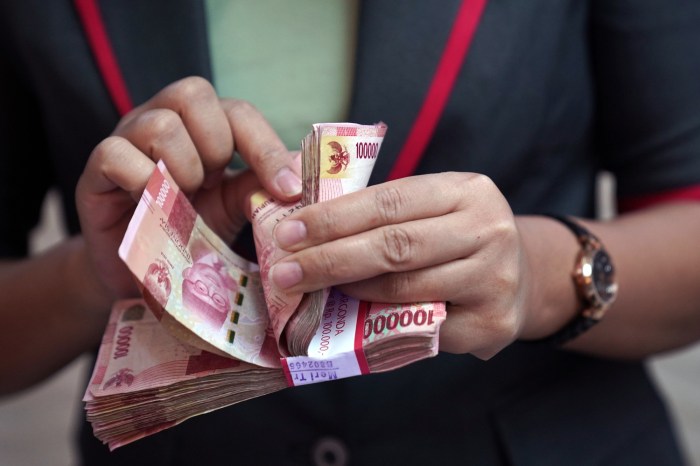 Rupiah Menguat Melawan Dolar AS Setelah Kebijakan Moneter Baru