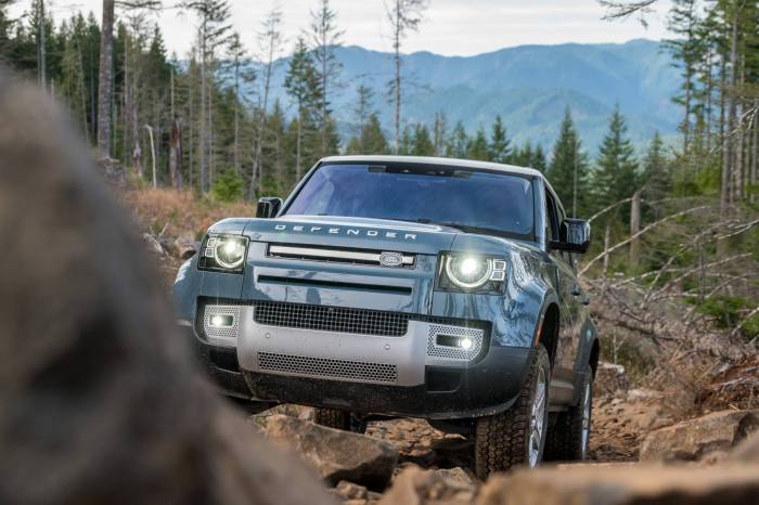 The 10 Best New SUVs for Off-Road Adventure | GearJunkie Modifikasi Ekstrem: Mobil SUV Disulap Jadi Off-Road Monster, Begini Penampakannya